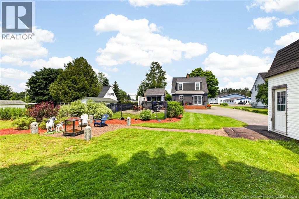 1775 Amirault Street - Image 45