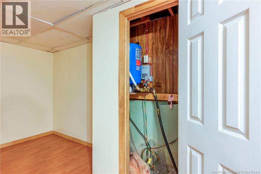 190 Norris Road - Image 43