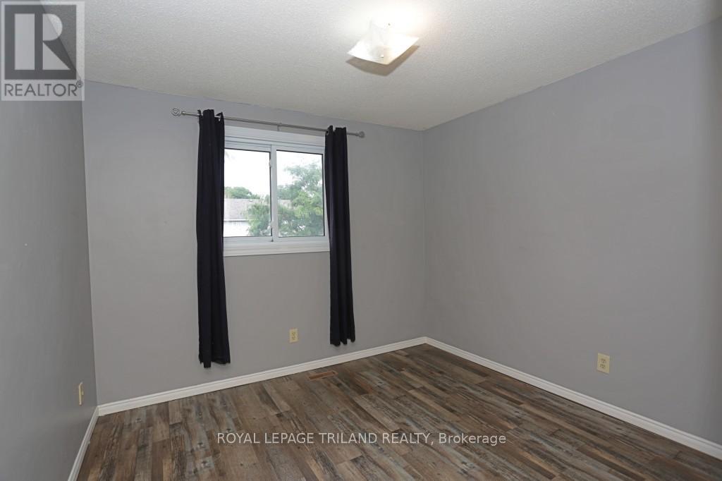 #2 131 BONAVENTURE DRIVE - 13