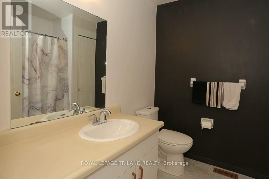 #2 131 BONAVENTURE DRIVE - 17