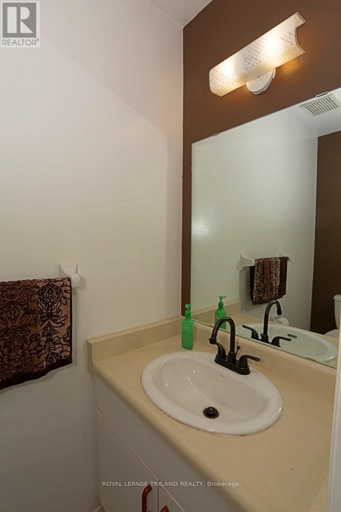 #2 131 BONAVENTURE DRIVE - 18