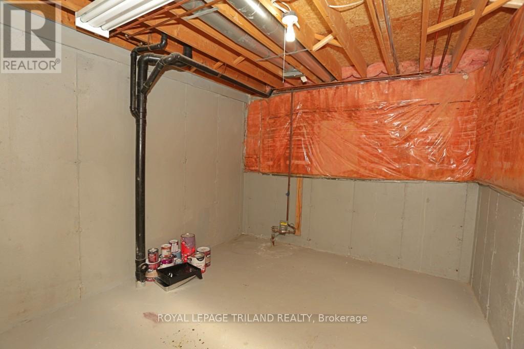 #2 131 BONAVENTURE DRIVE - 20