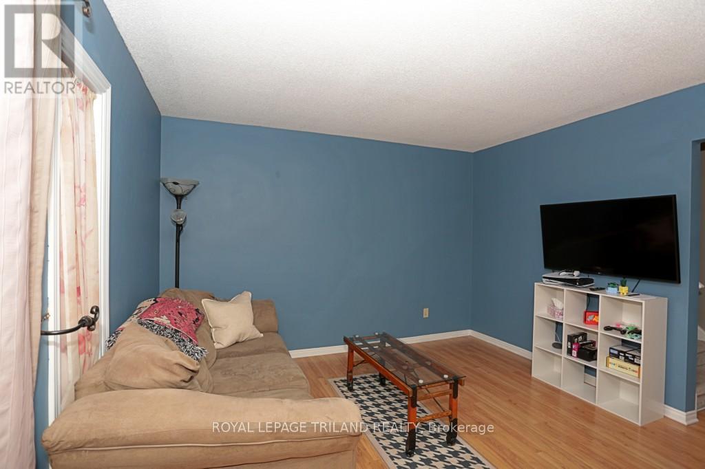 #2 131 BONAVENTURE DRIVE - 5