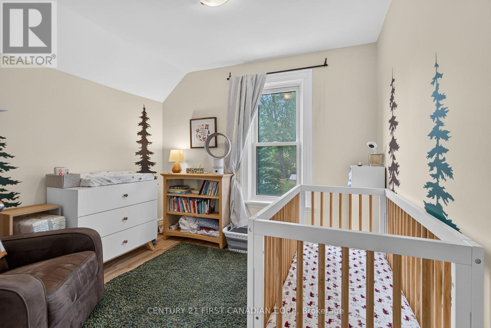 754 LORNE AVENUE - 13