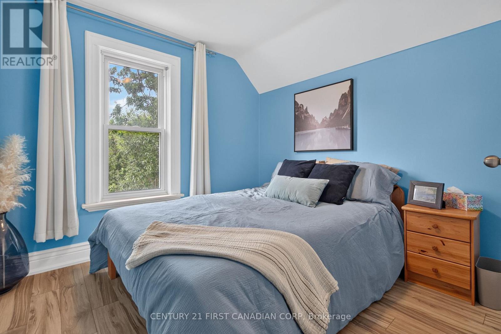 754 LORNE AVENUE - 15