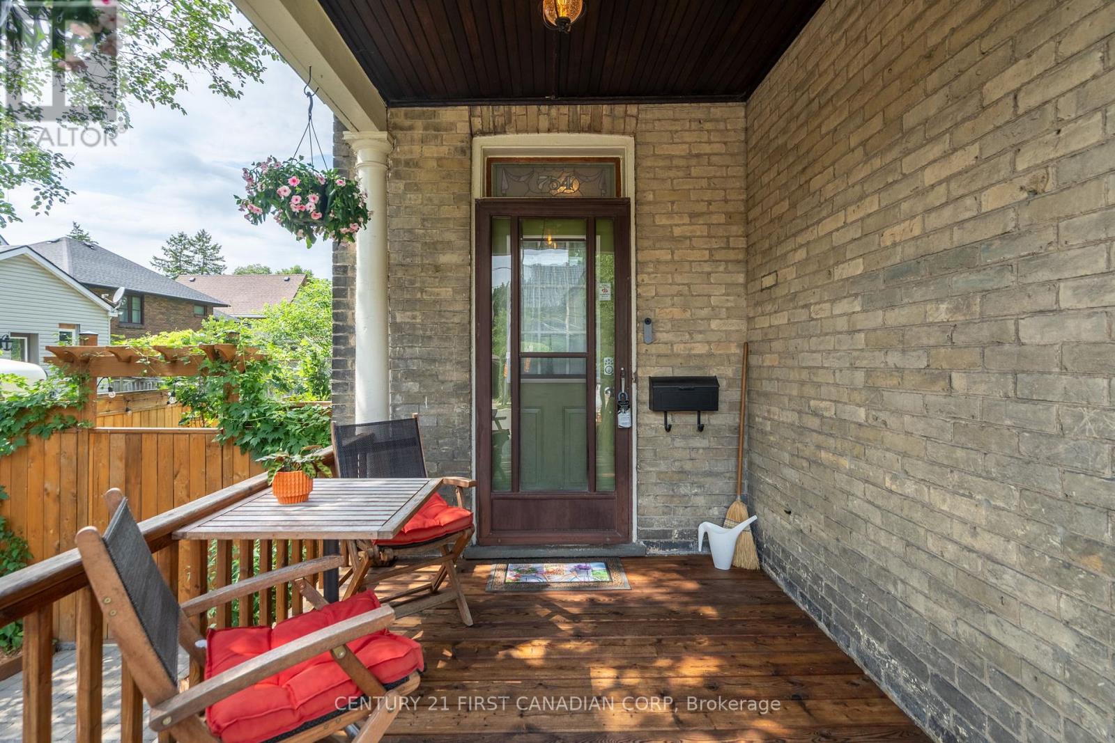 754 LORNE AVENUE - 2