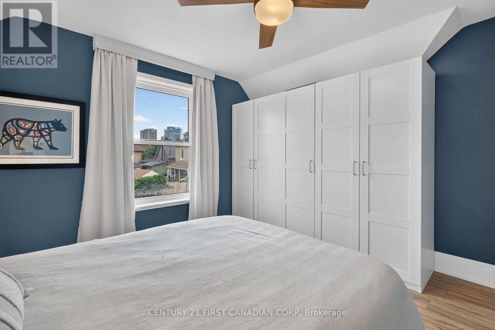 754 LORNE AVENUE - 23
