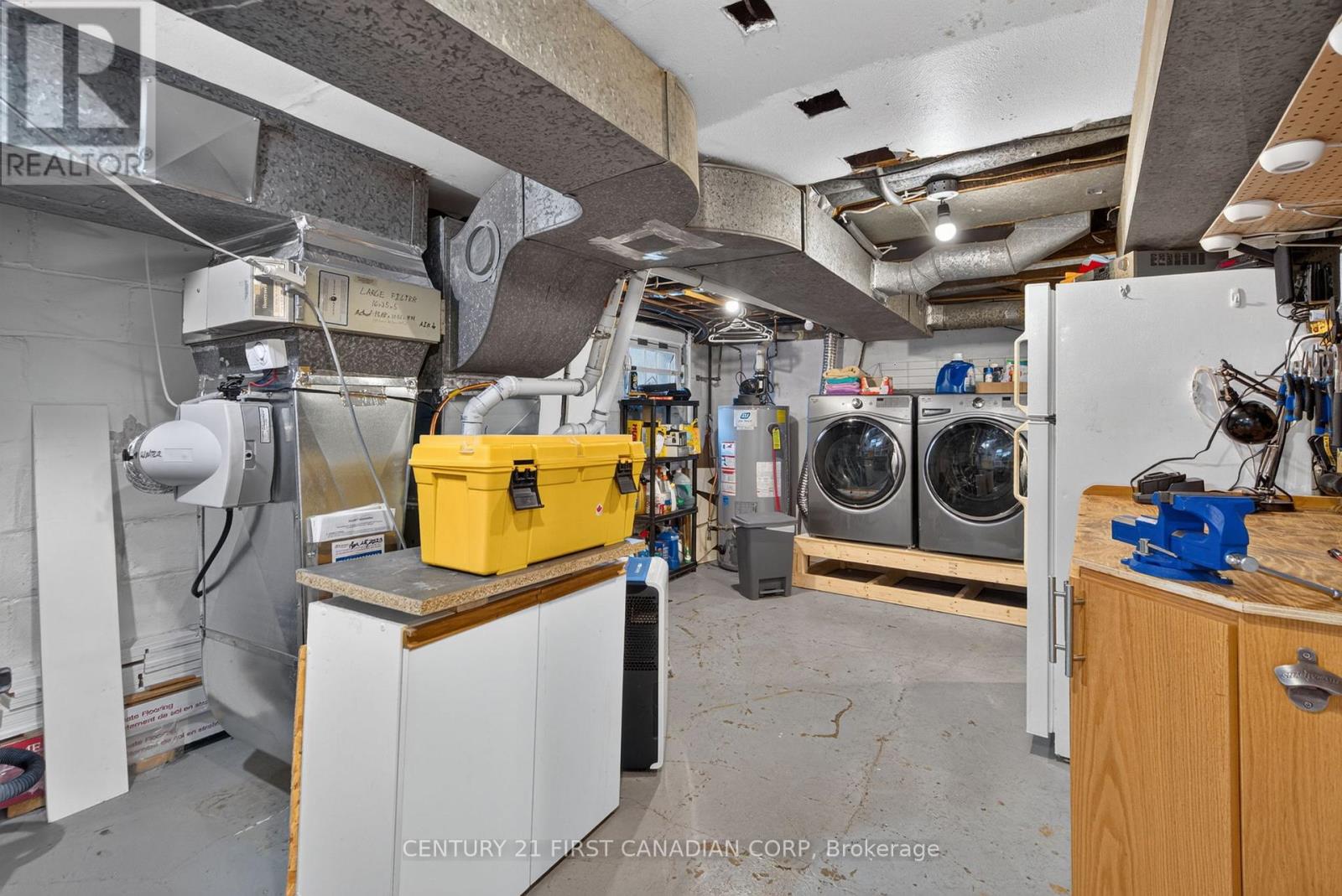 754 LORNE AVENUE - 31