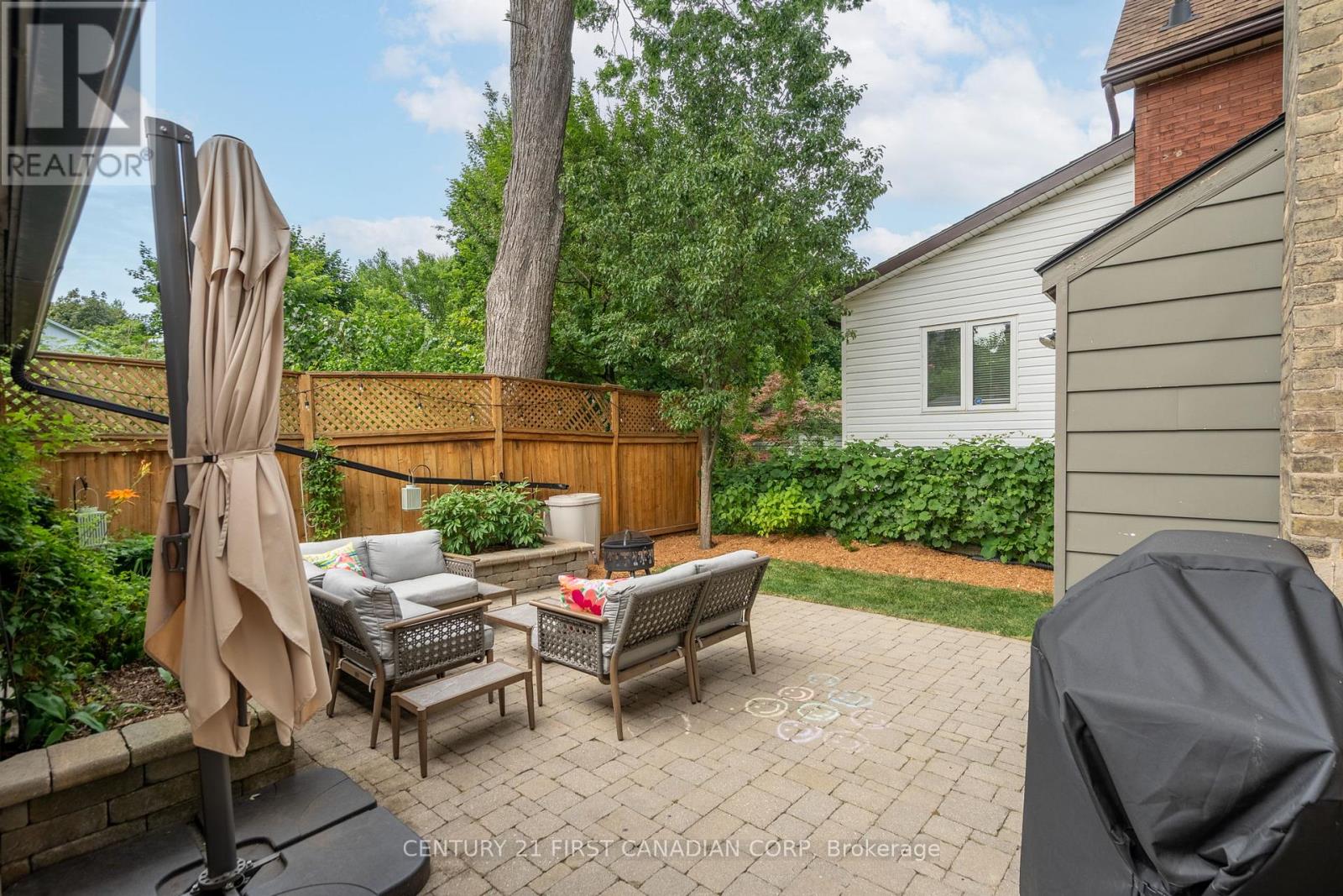 754 LORNE AVENUE - 38