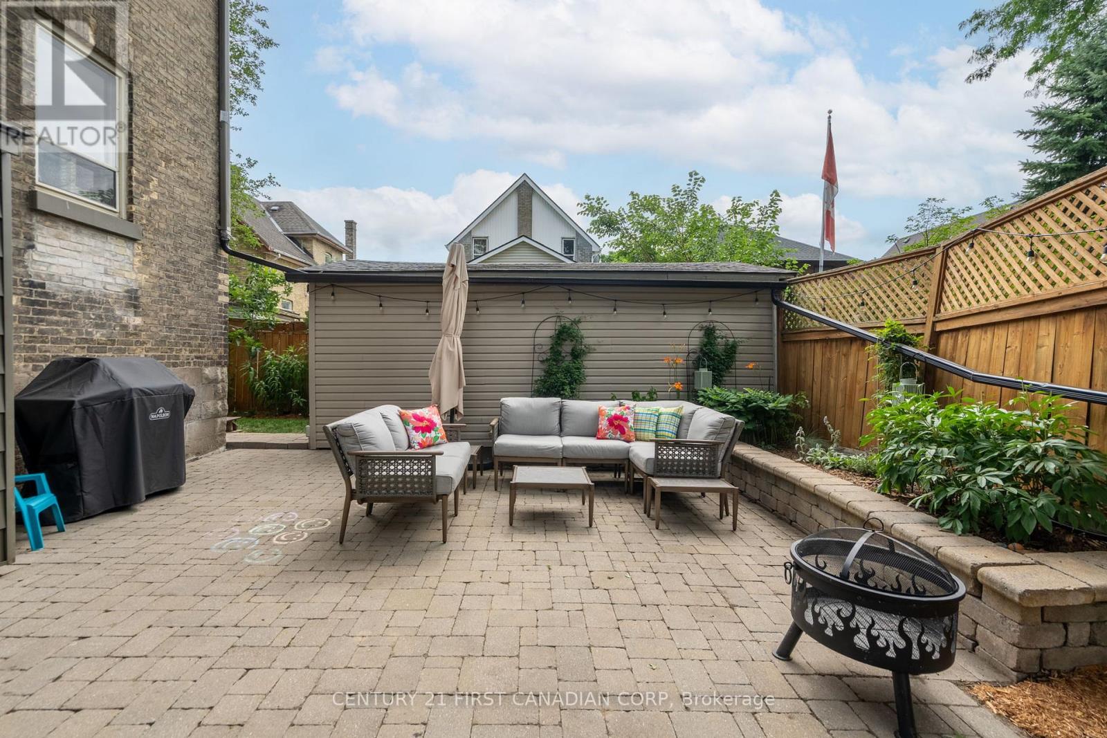754 LORNE AVENUE - 39