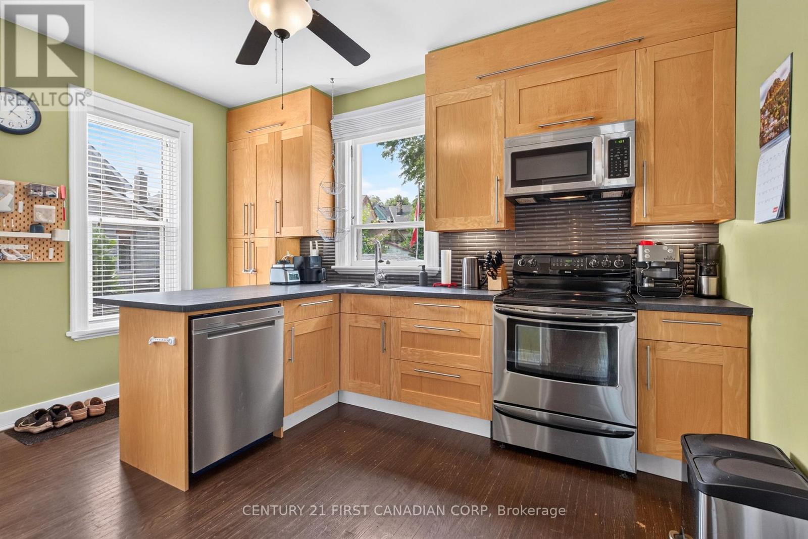754 LORNE AVENUE - 6