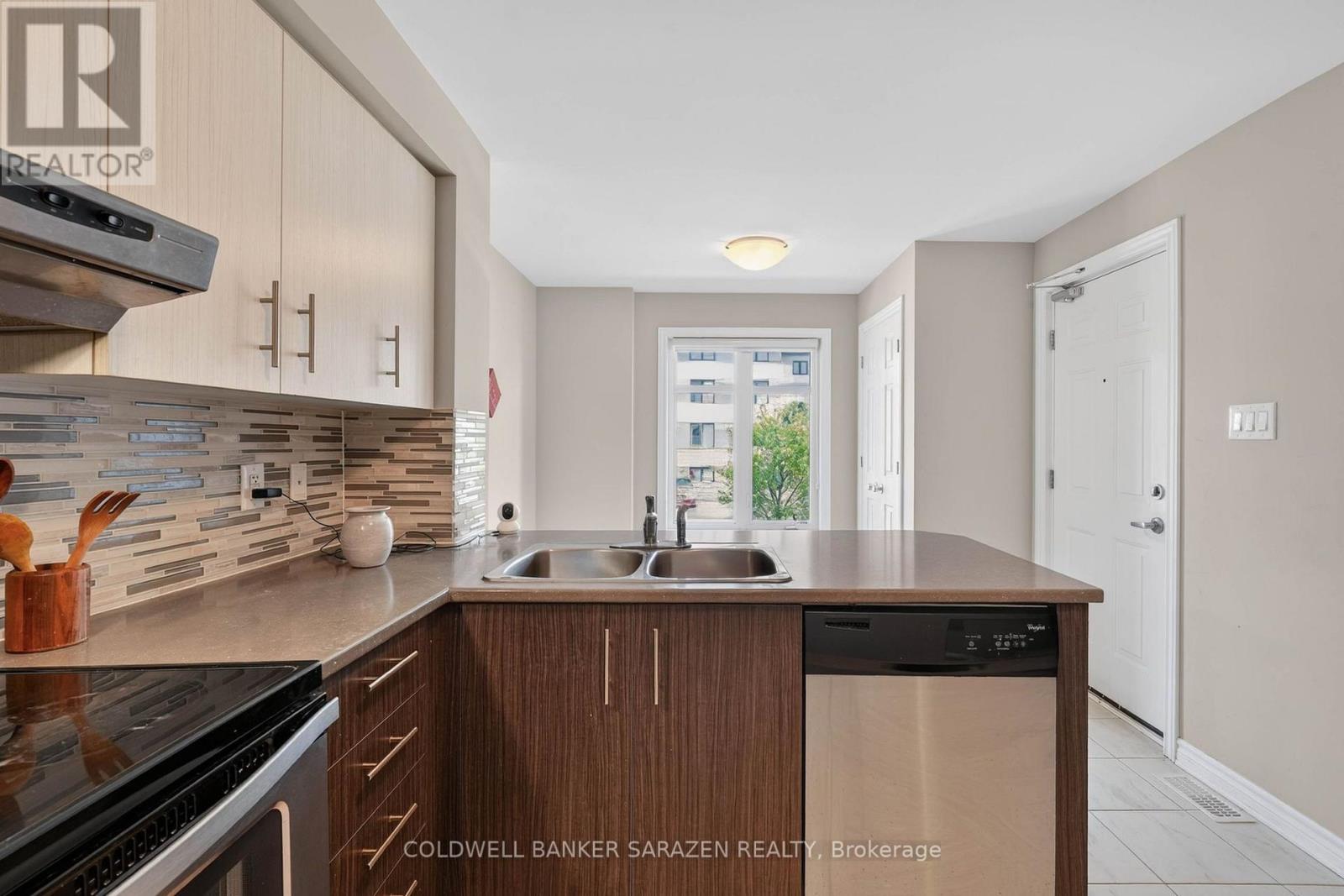 116 BLUESTONE PRIVATE - 8