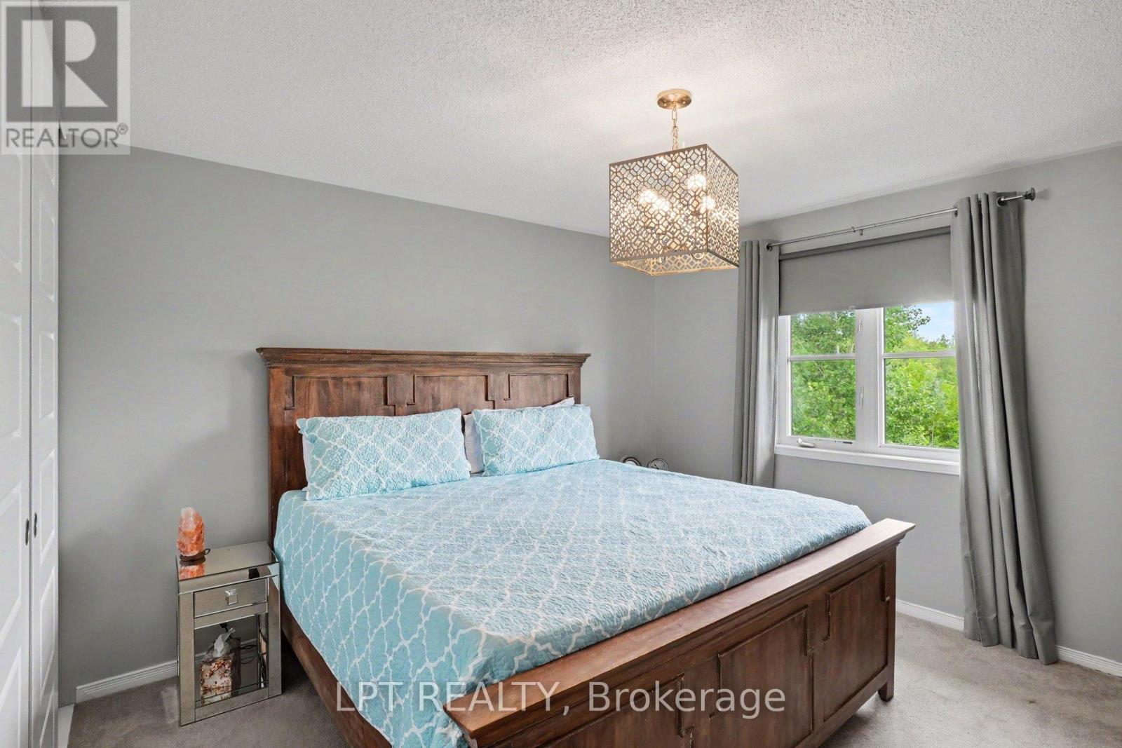 WATERDOWN 6548 STREET N - 18