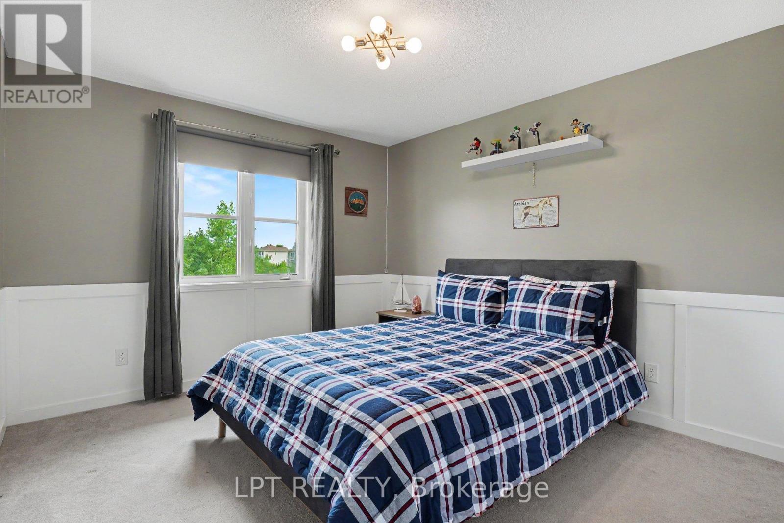 WATERDOWN 6548 STREET N - 21