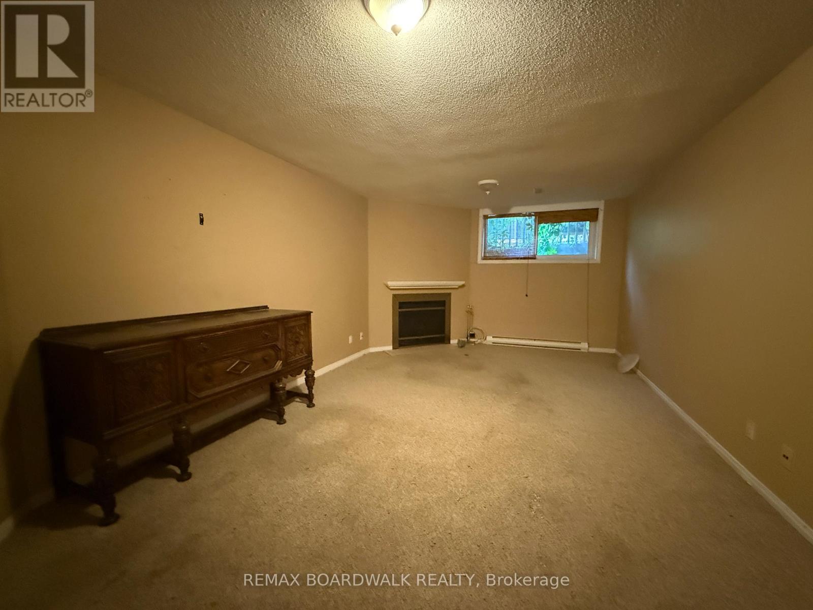 3 Bed, 3 Bath House for Sale in Ottawa – 11 MEADOWBREEZE DRIVE, Ottawa – MLS# X13536342 - Image 22