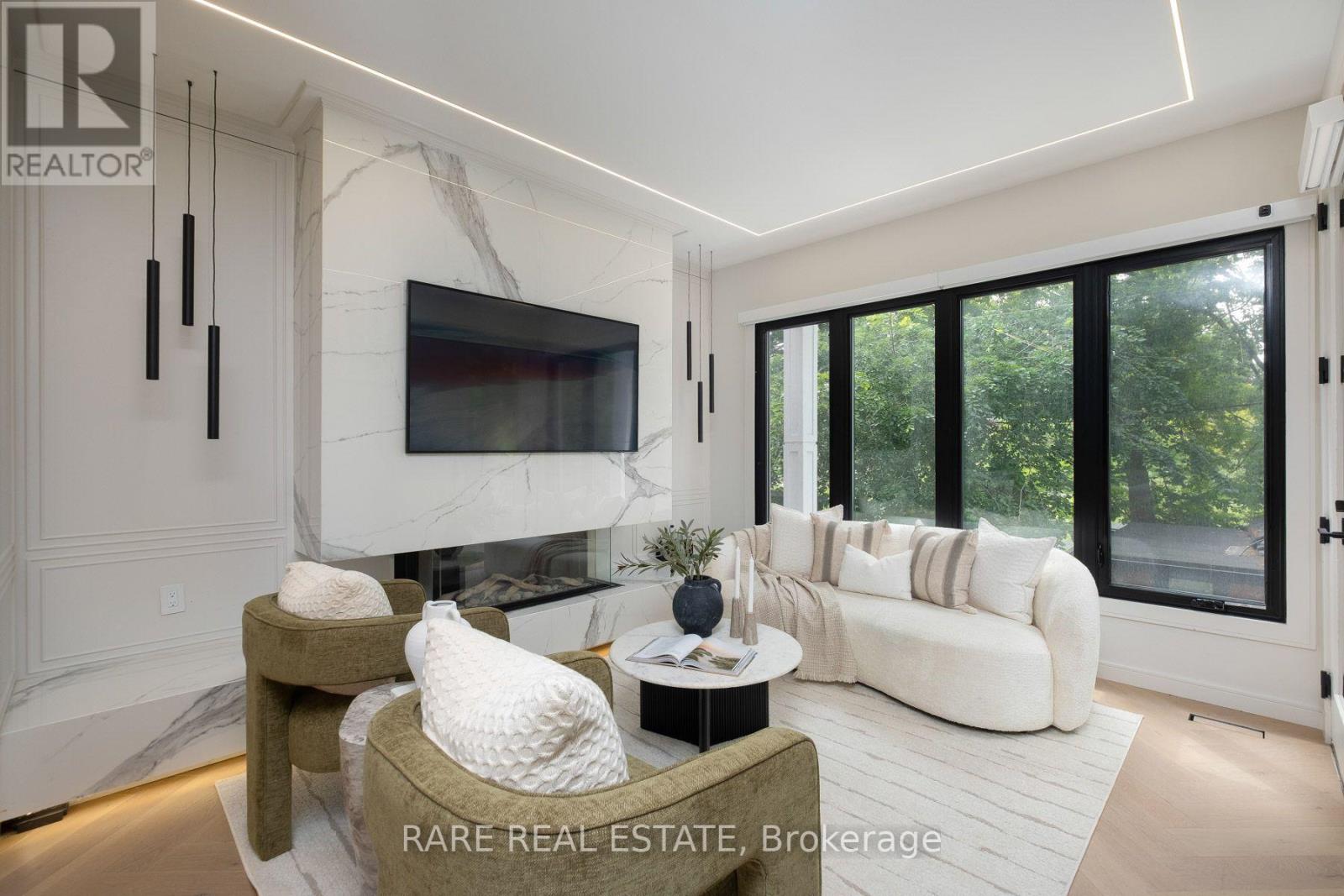 61 SHANNON STREET - 13