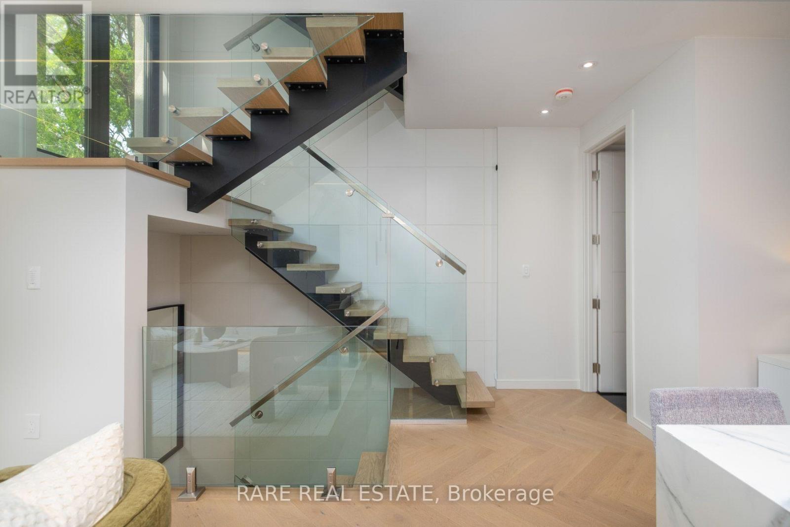 61 SHANNON STREET - 16
