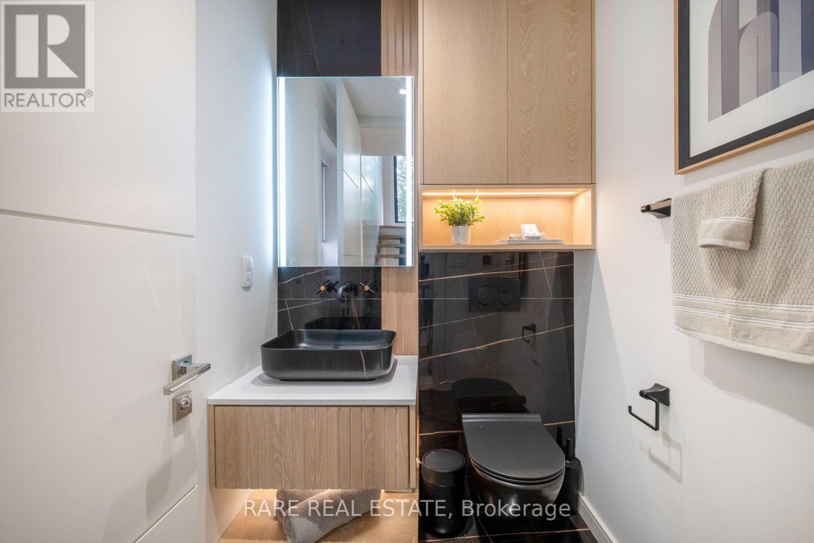 61 SHANNON STREET - 17
