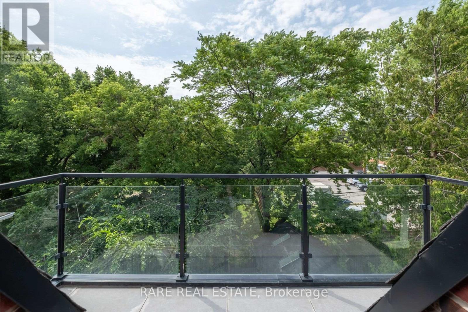 61 SHANNON STREET - 24