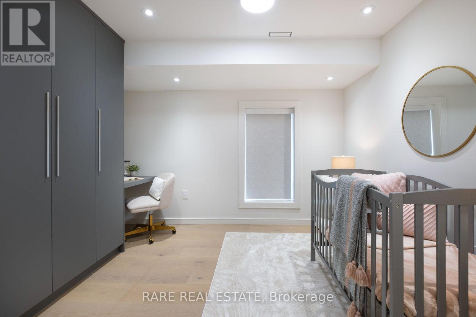 61 SHANNON STREET - 28