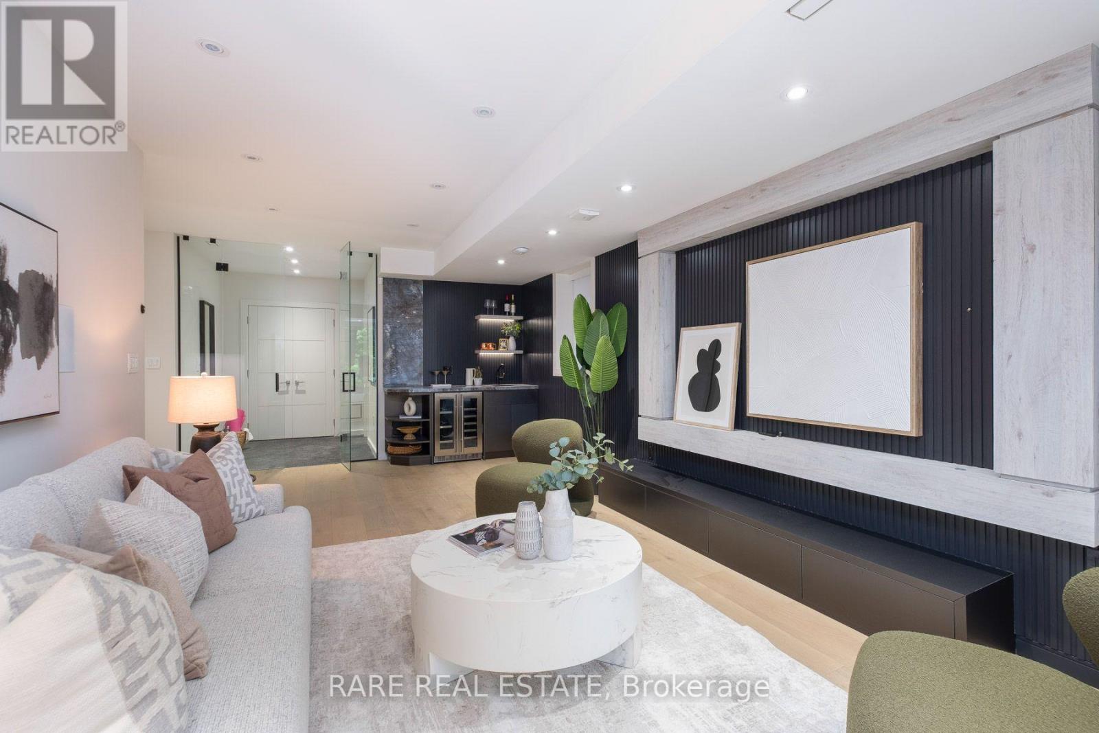 61 SHANNON STREET - 33