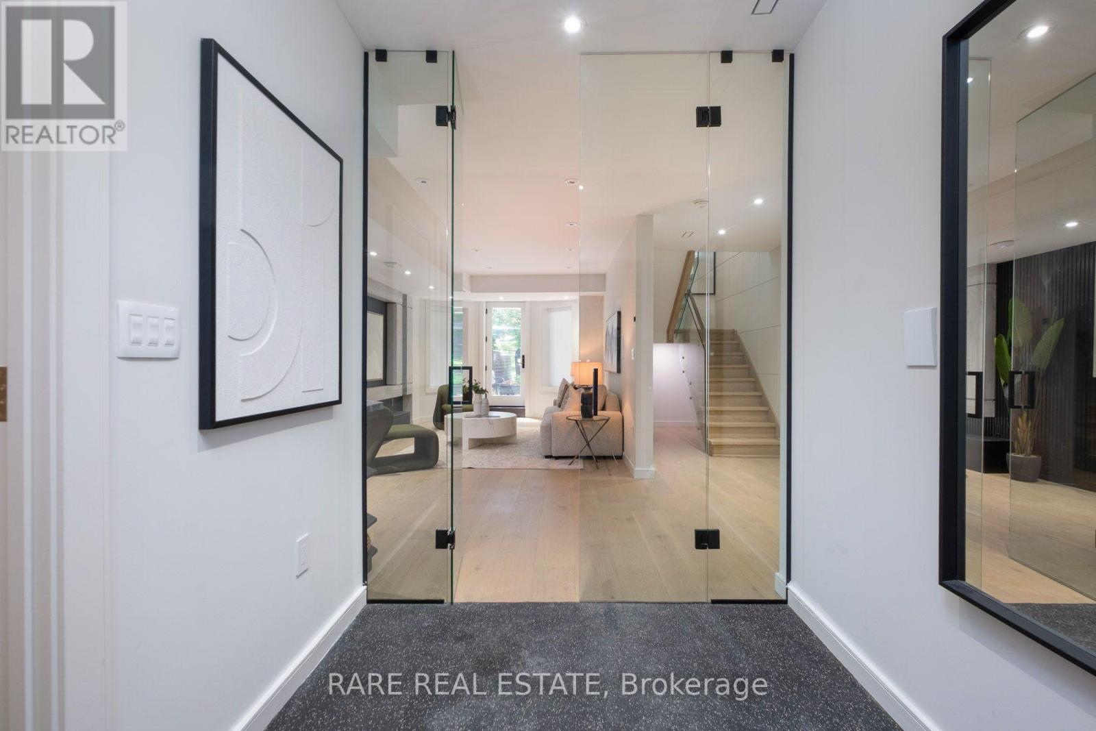 61 SHANNON STREET - 35