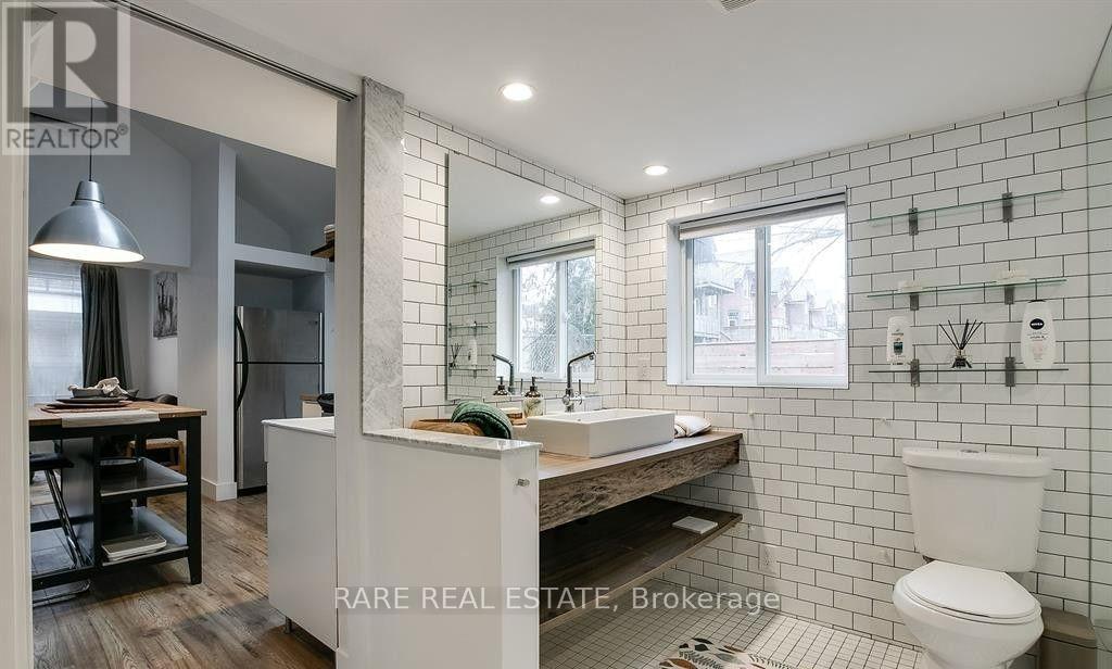 61 SHANNON STREET - 44