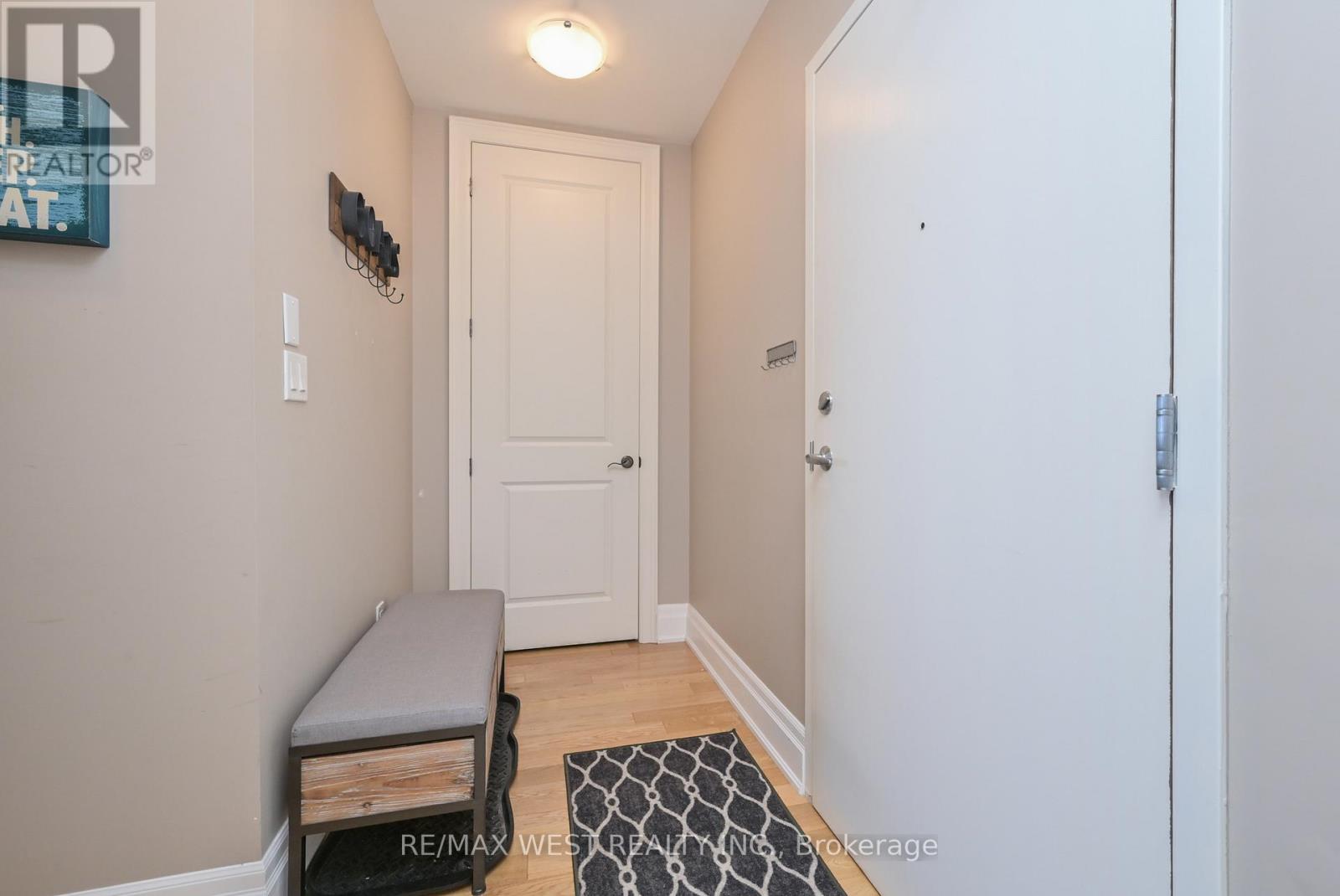 #212 764 RIVER ROAD E - 23