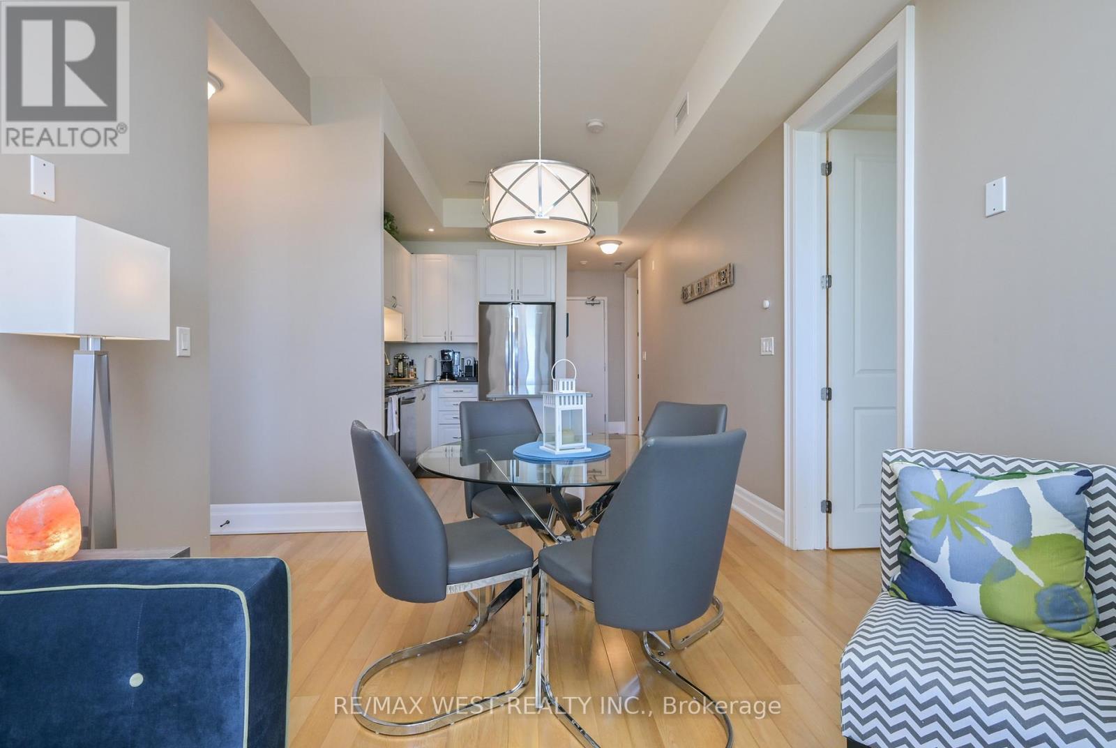 #212 764 RIVER ROAD E - 7