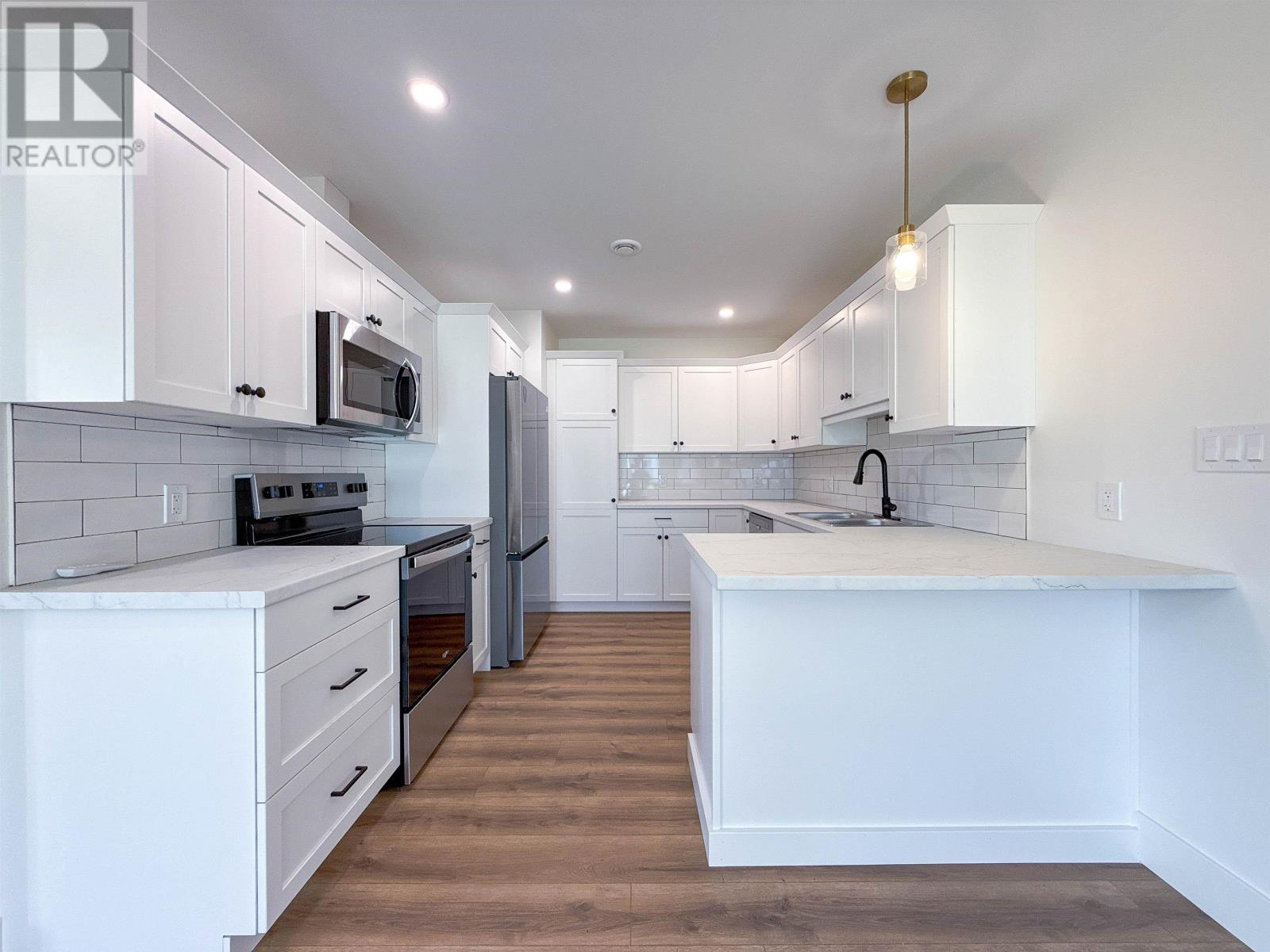 79 Aidan Street - 12