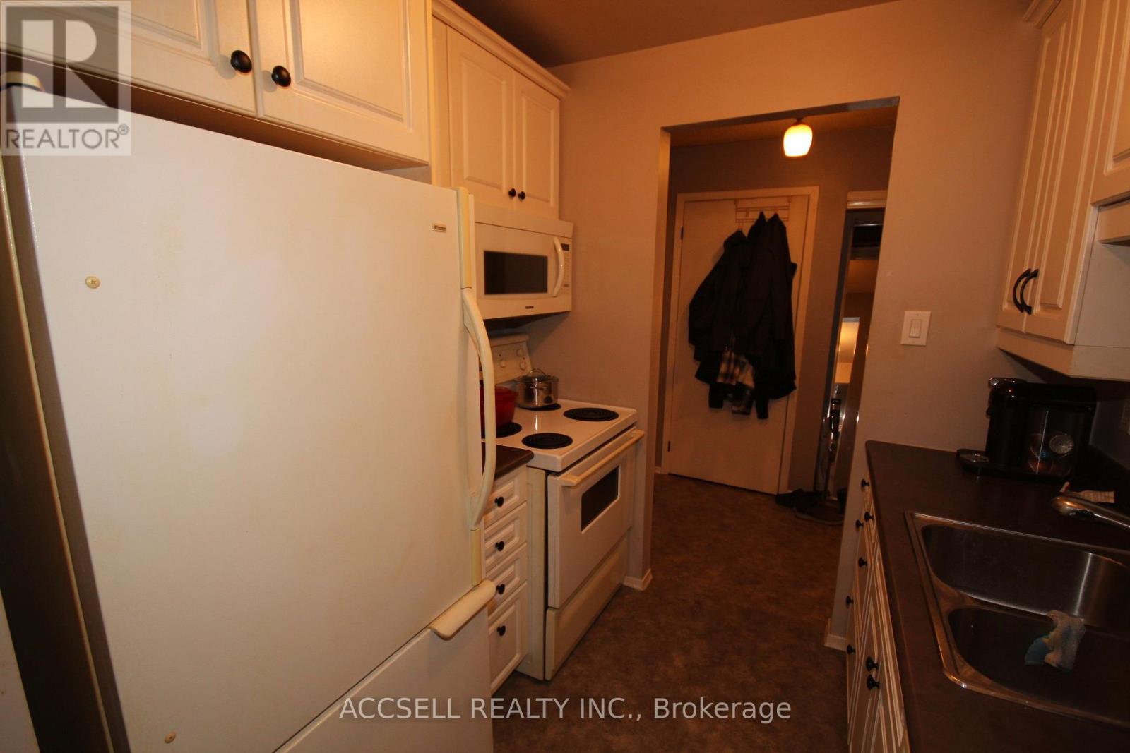 #111 731 DEVERON CRESCENT - Image 11