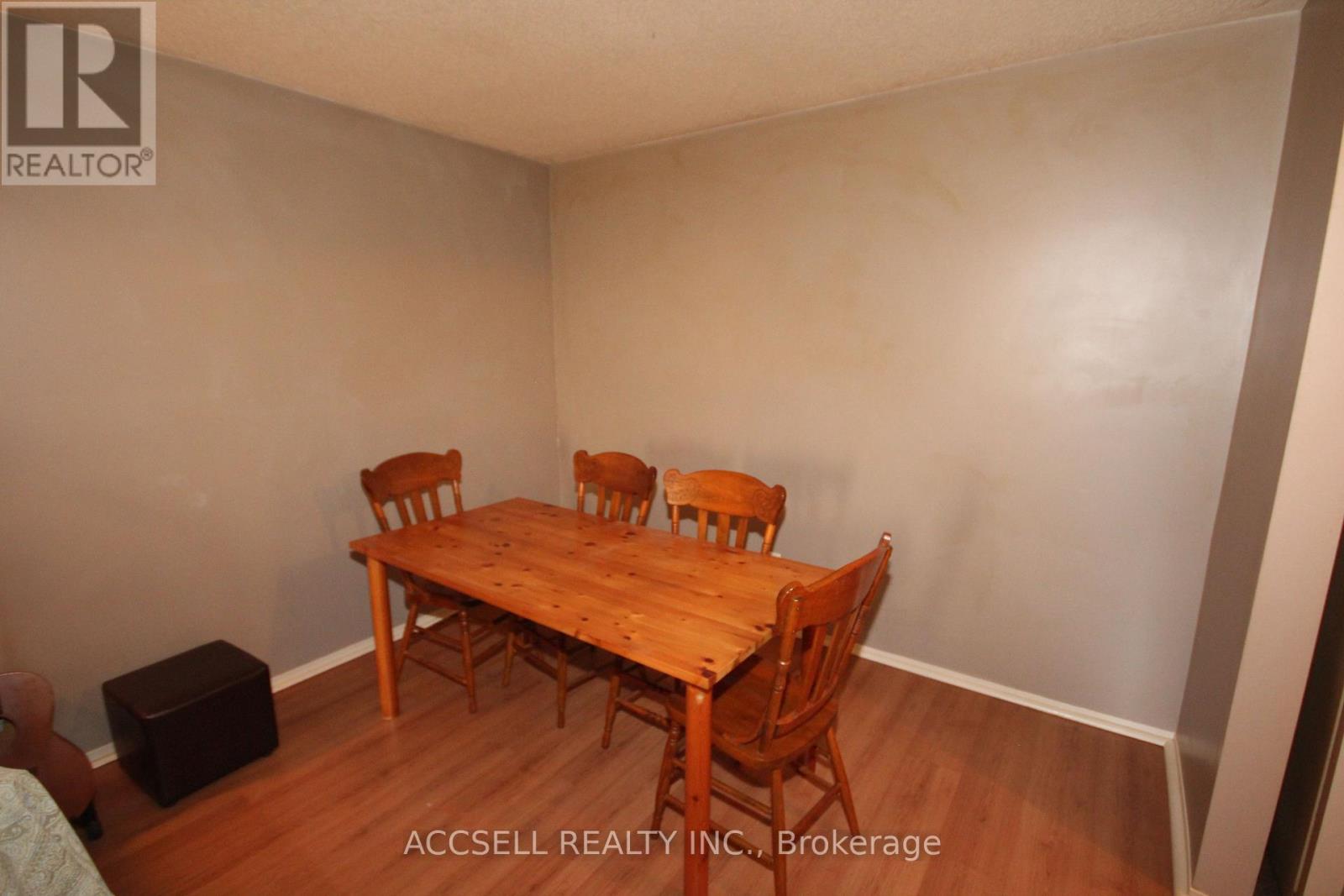 #111 731 DEVERON CRESCENT - 2