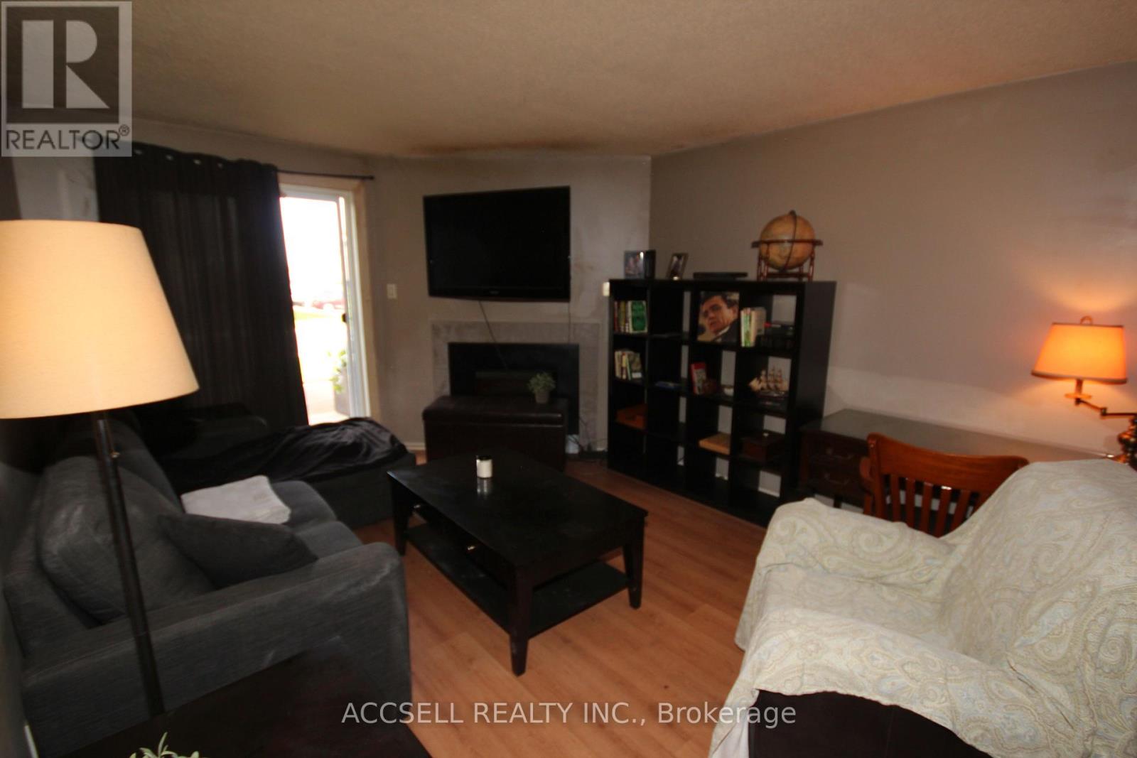 #111 731 DEVERON CRESCENT - Image 3
