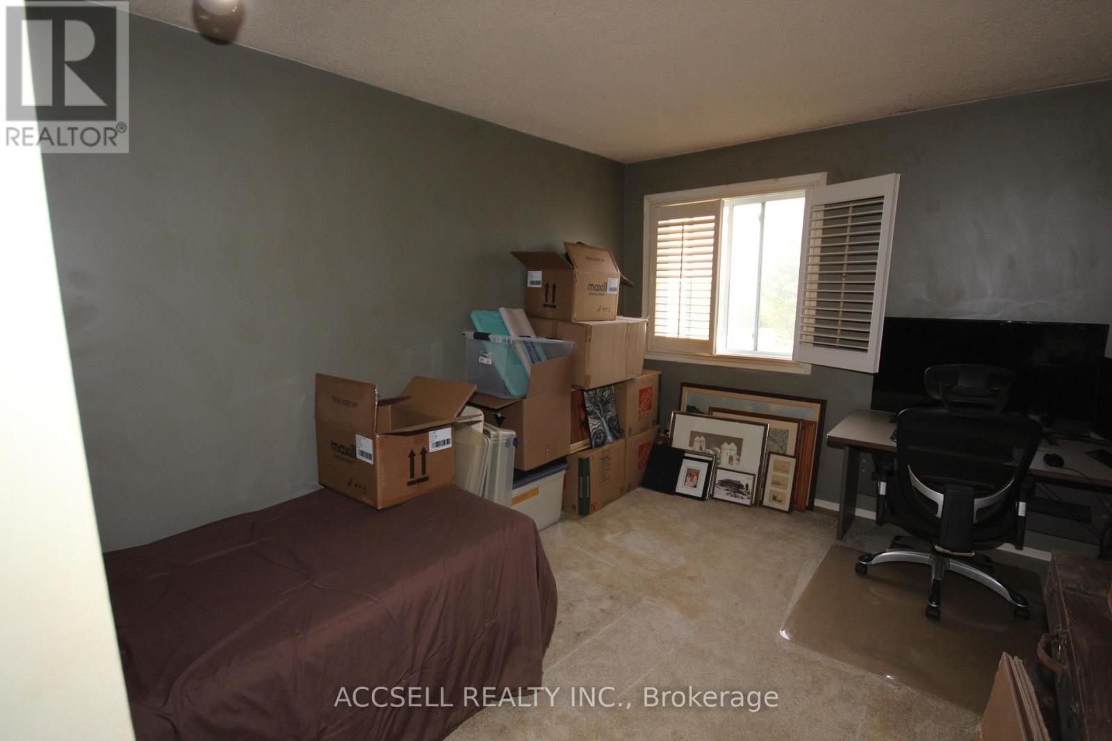 #111 731 DEVERON CRESCENT - Image 4