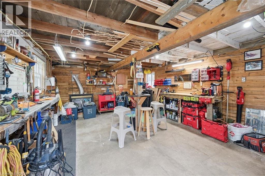 105 SNYDER'S Road W - 24