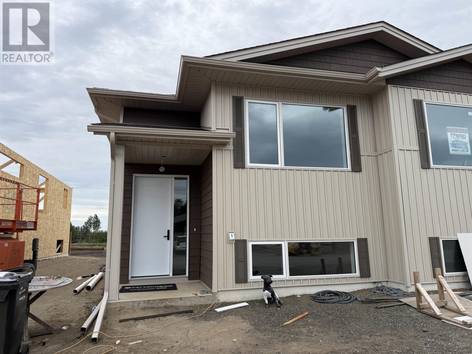 156 BRUIN CRES - 1