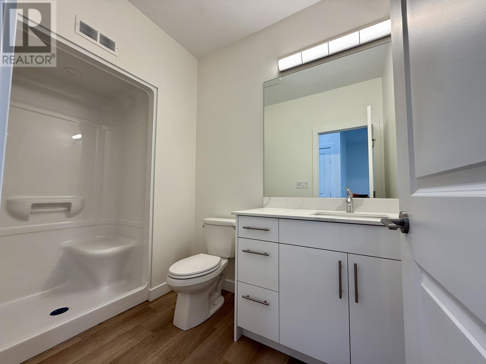 156 BRUIN CRES - 18