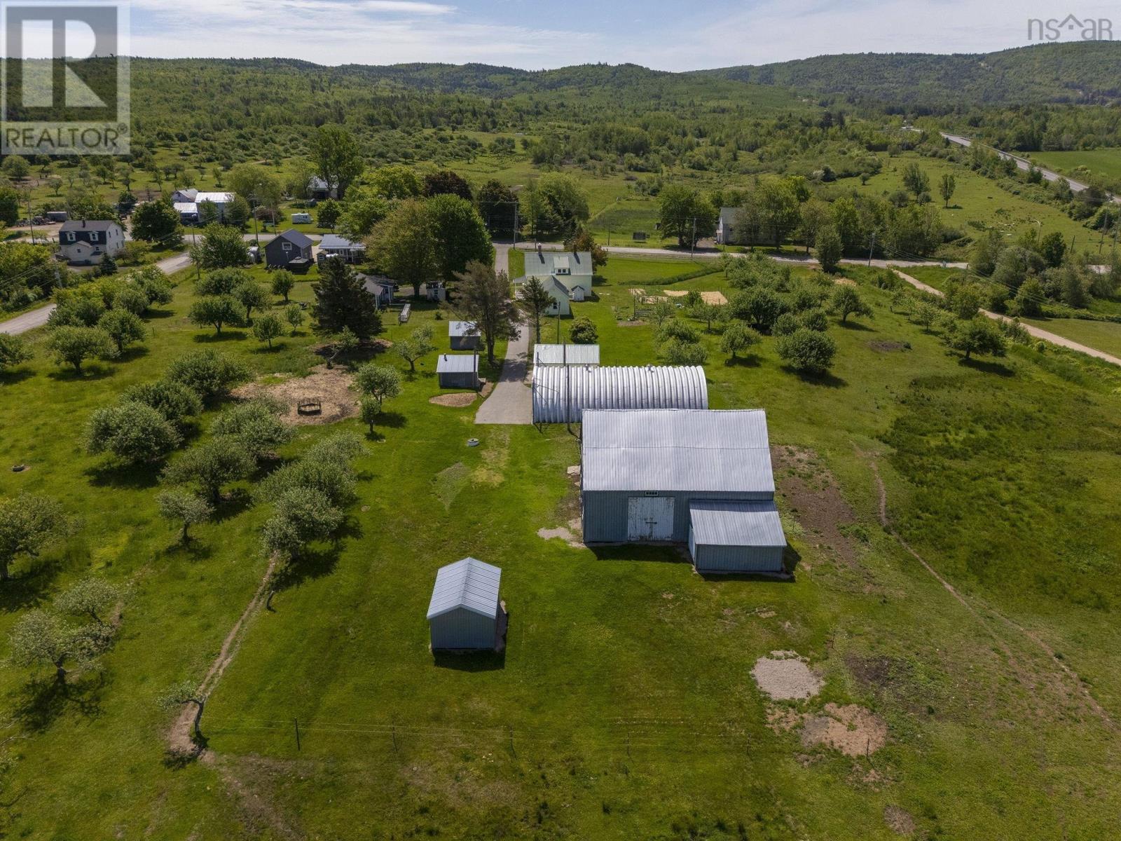 4035 Highway 201 - 49