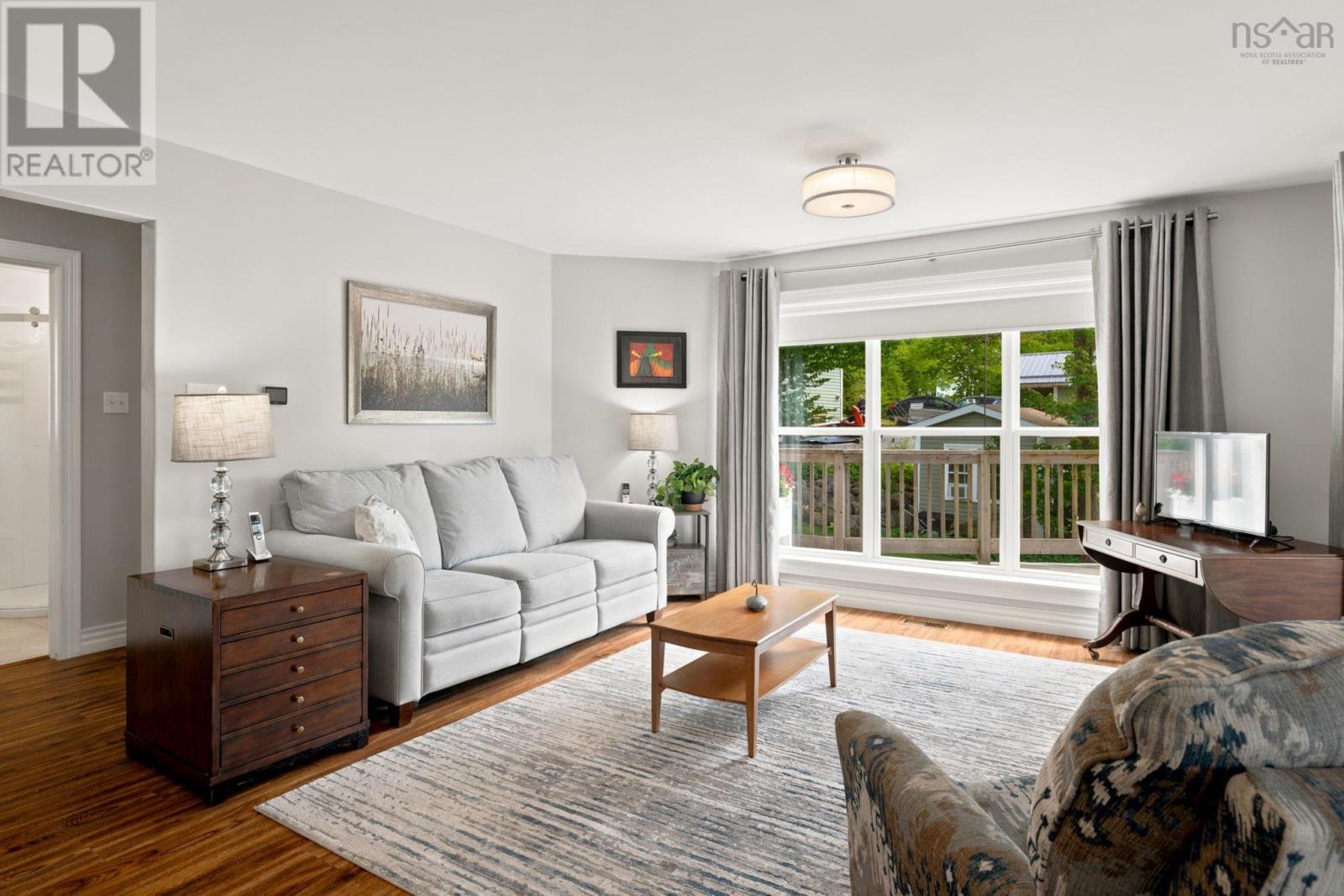 49 Cove Road - 10