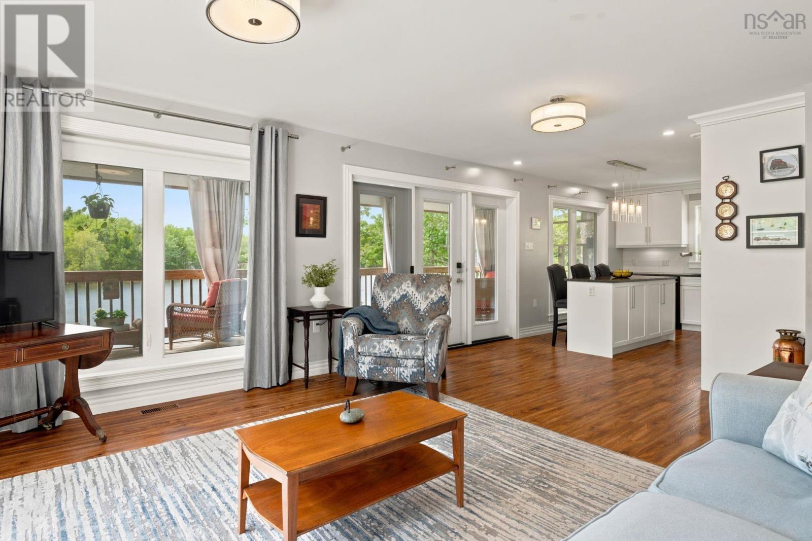 49 Cove Road - 12