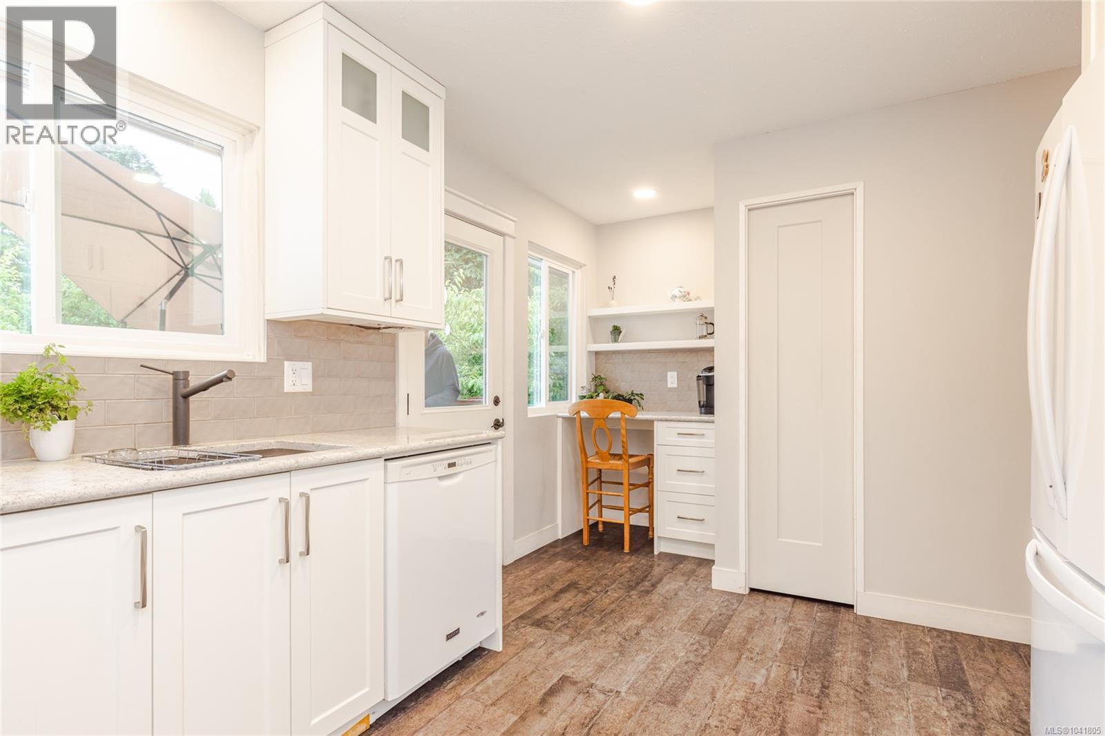 3040 Bay St, Nanaimo