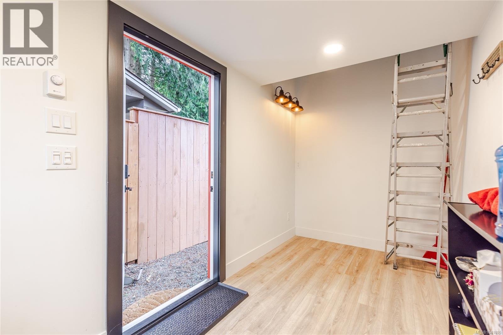 3040 Bay St, Nanaimo