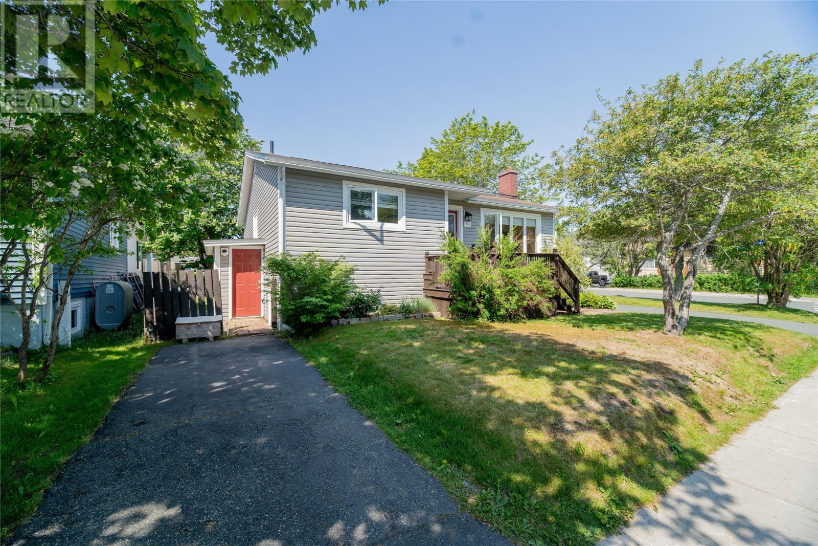 44 Roosevelt Avenue - Image 2