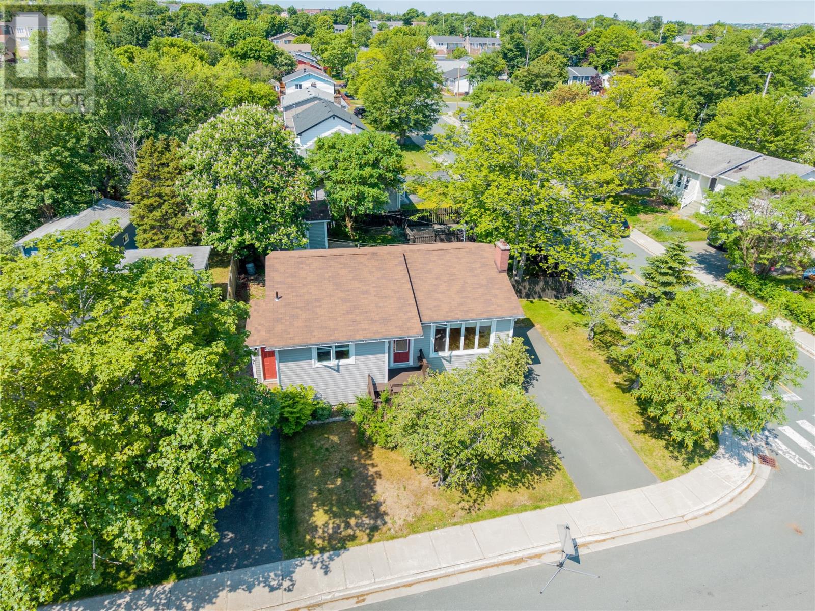44 Roosevelt Avenue - Image 30