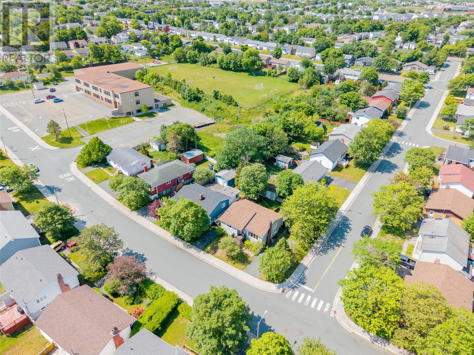 44 Roosevelt Avenue - Image 31