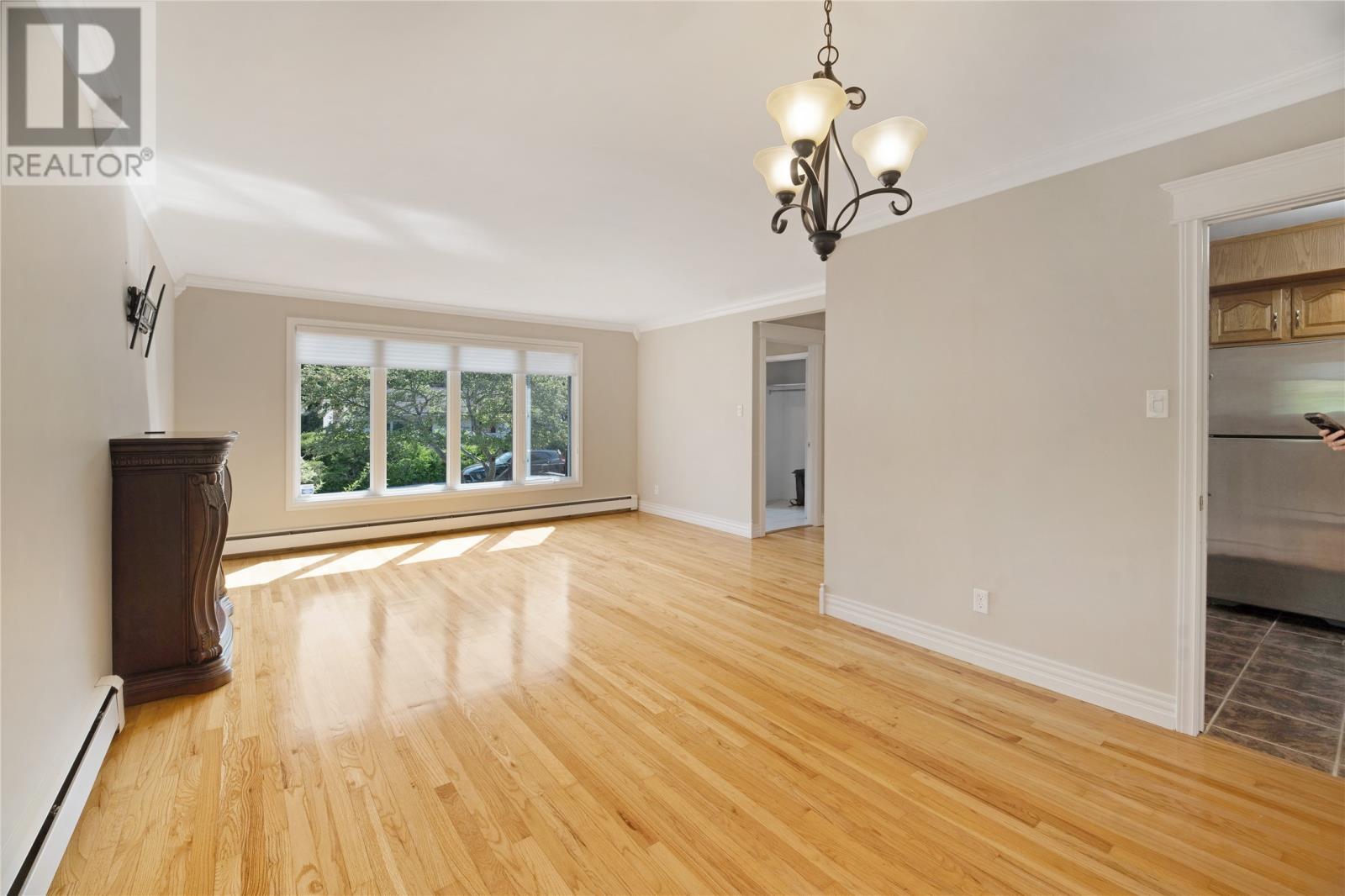 44 Roosevelt Avenue - Image 6