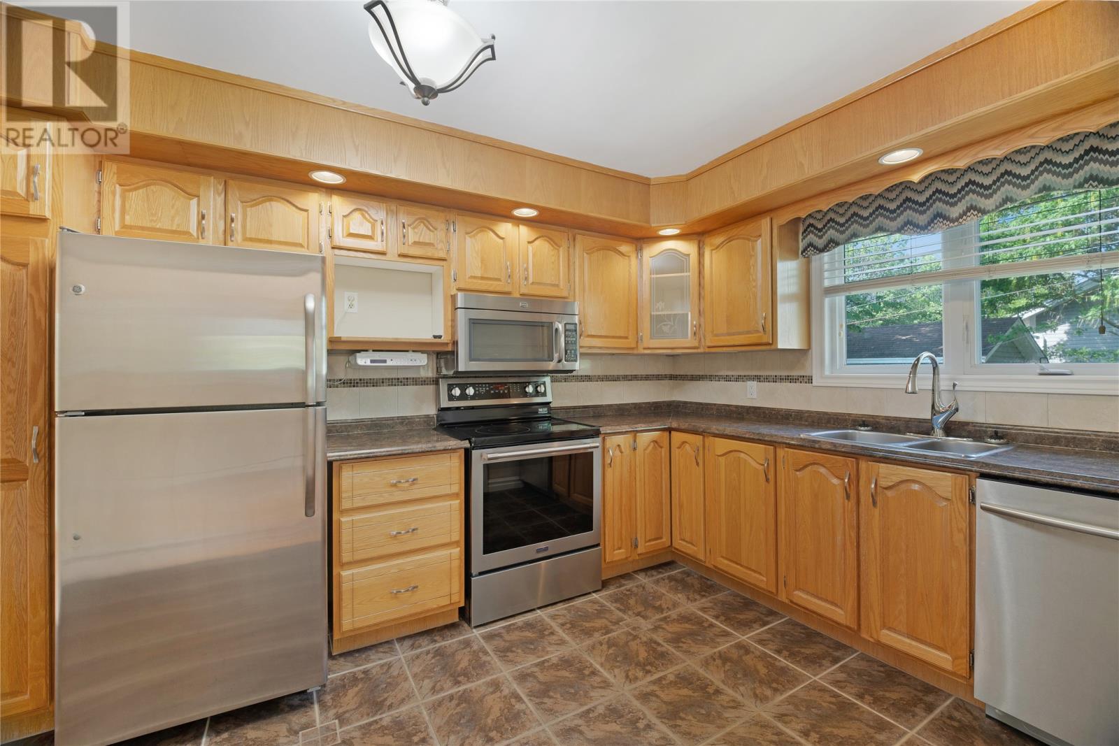 44 Roosevelt Avenue - Image 8