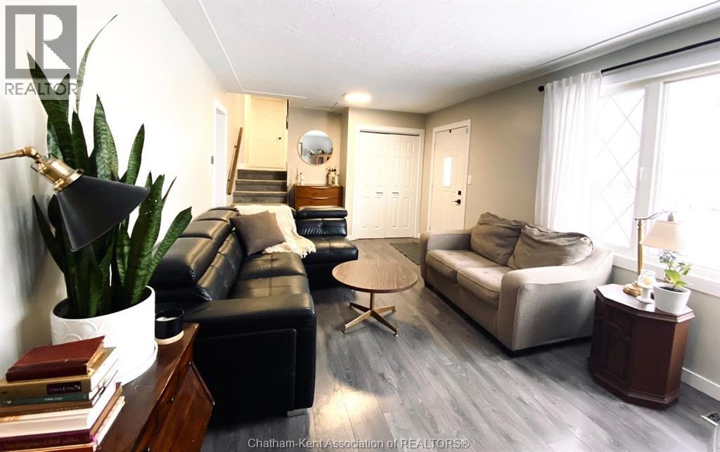 622 Sandra CRESCENT - 11