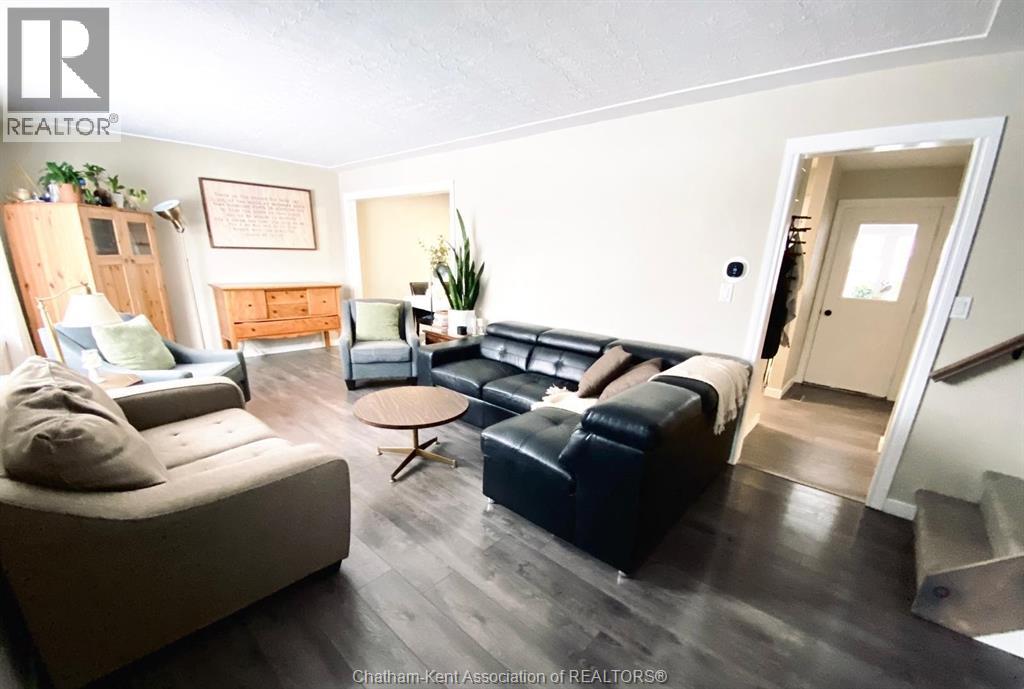 622 Sandra CRESCENT - 12