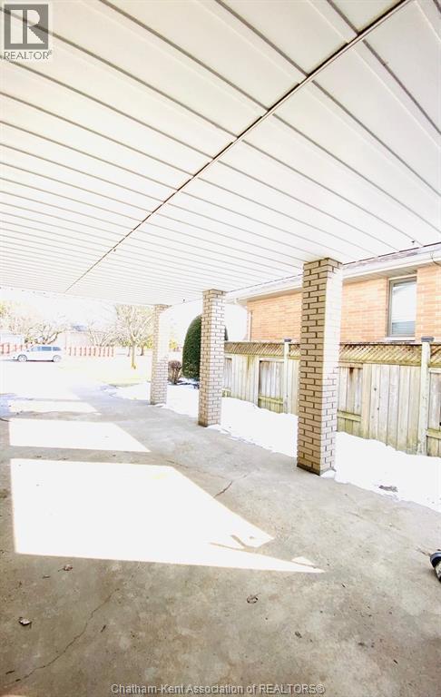 622 Sandra CRESCENT - 39